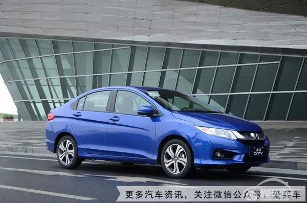  刚大学毕业女朋友就怀孕了，网友求救现在该买什么车！ 