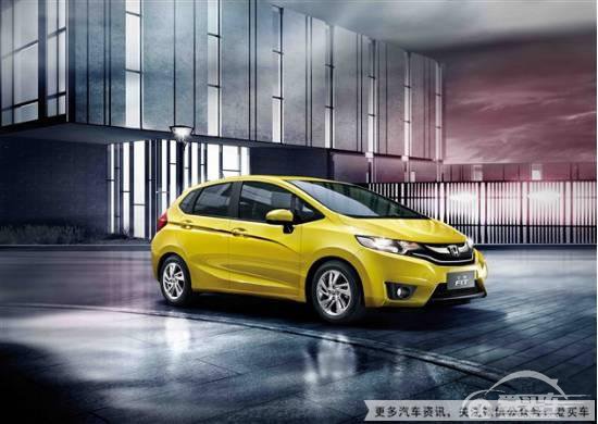  新飞度带着小天窗来了，能否撼动Polo宝座？ 