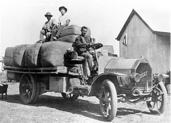 它要告诉我们，意大利的骄傲不仅只有奢侈品