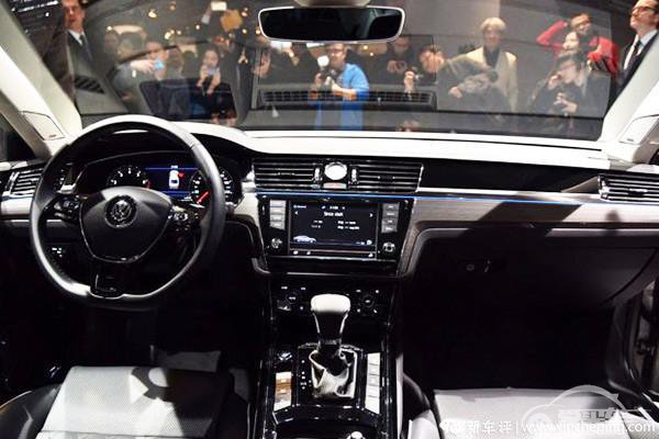 上汽大众PHIDEON实车曝光,定位中大型车