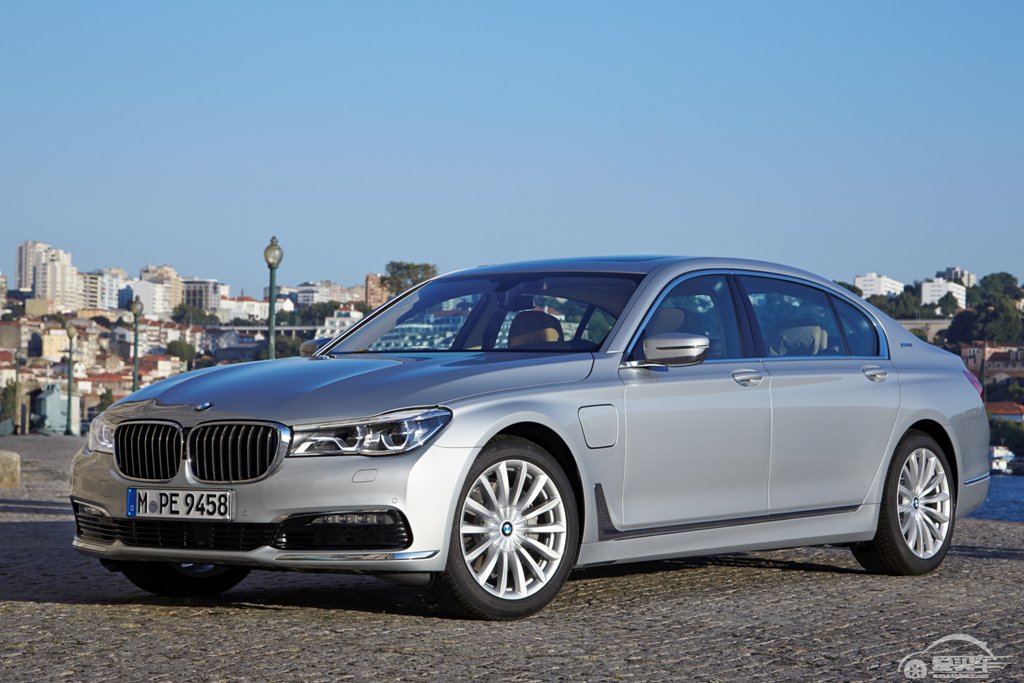 以深入本土化、强大产品力、领先科技力,引领“下一个100年” 宝马集团以创新战略登陆2016北京国际车展