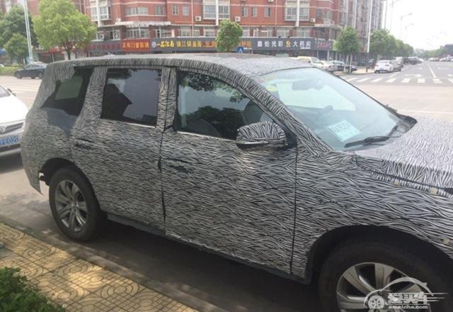 广汽传祺GS6谍照曝光,外观借鉴GS8设计