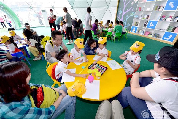 大手拉小手童悦安全路 2016 BMW儿童交通安全训练营全新开营