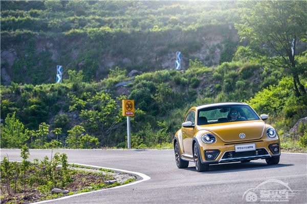 炫动今夏 尽情“撒欢” 与甲壳虫沙丘越野版一同 开启属于你的完美假期