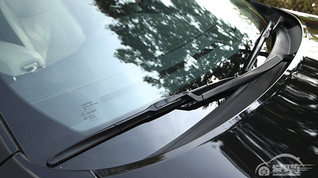 “节后综合征”又遇阴雨连绵？新款300C高能装备带你满血复活！