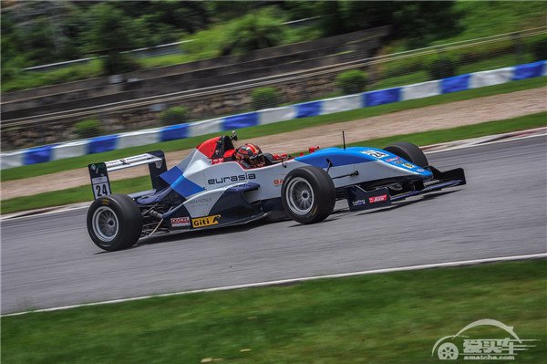 青年冠军方程式系列赛蓄势待发 年轻小子征战珠海