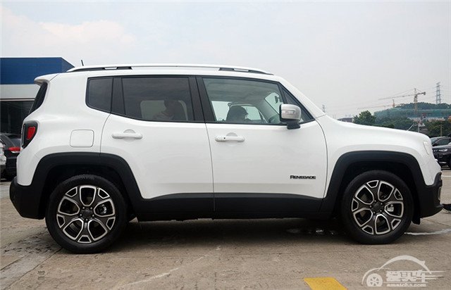 史上最专业的小型SUV，自由侠到店实拍