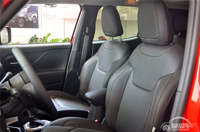 史上最专业的小型SUV，自由侠到店实拍