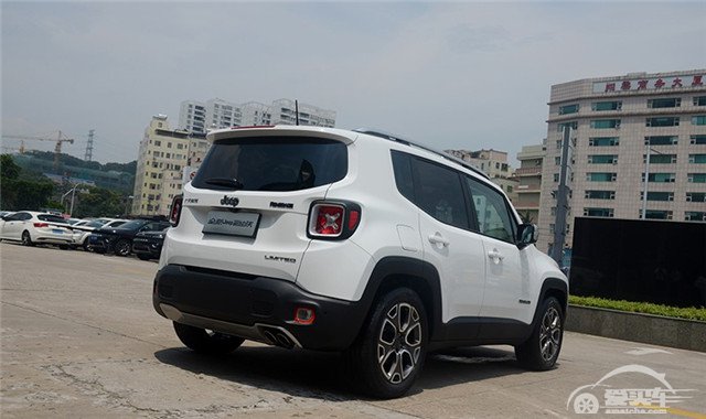 史上最专业的小型SUV，自由侠到店实拍