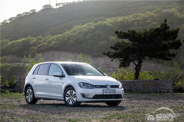 入选新能源车免购置税目录 大众进口汽车Golf GTE、electric up!夏日清爽来袭