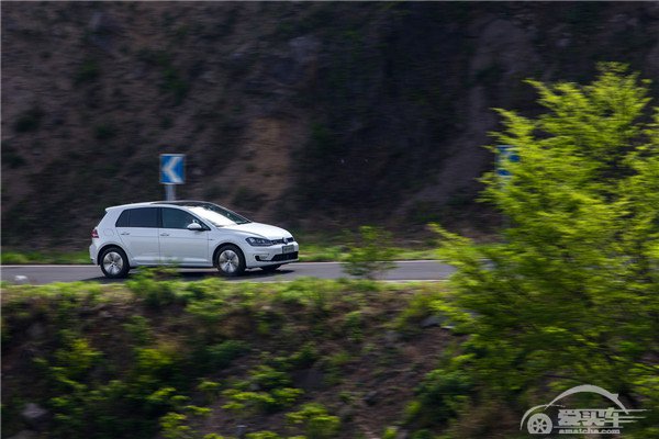 入选新能源车免购置税目录 大众进口汽车Golf GTE、electric up!夏日清爽来袭