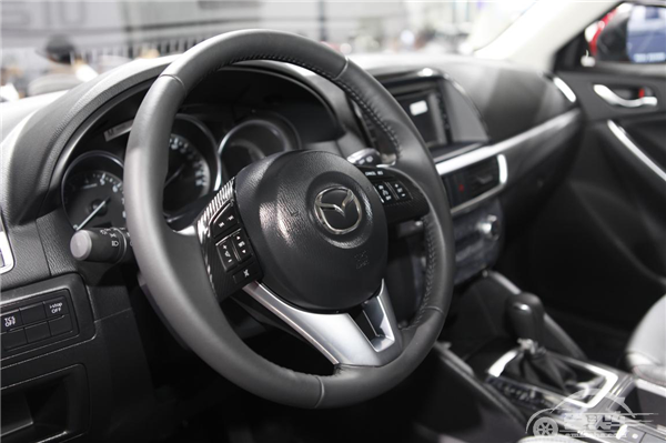 长安马自达全系车型闪耀长春车展