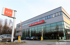  紫禁之巅英雄会，SWM斯威汽车携“意式剑决”归来 