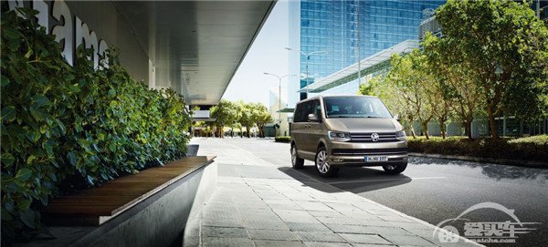 商务兼备空间 T6新凯路威多功能商旅车