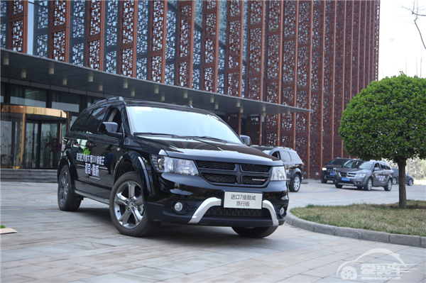 走马观花？不如开上进口酷威旅行版，全家加入寻觅美景中！