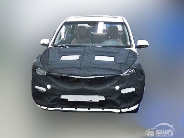 韩系1.2T动力来袭 新款起亚K2最新谍照