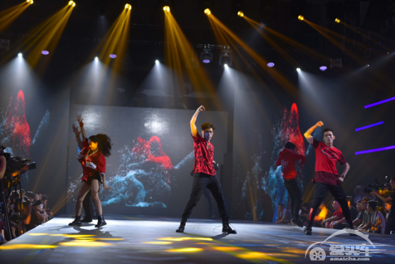 汽车圈的“维密”？雪佛兰新科鲁兹走T秀