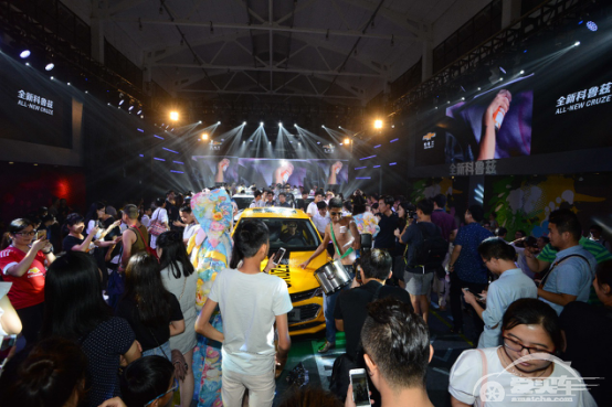 汽车圈的“维密”？雪佛兰新科鲁兹走T秀