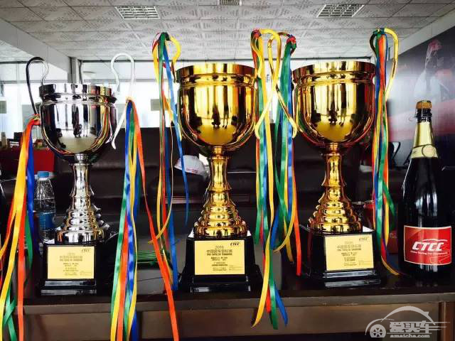 向拼搏致敬，东风本田思域摘得CTCC肇庆站双料冠军