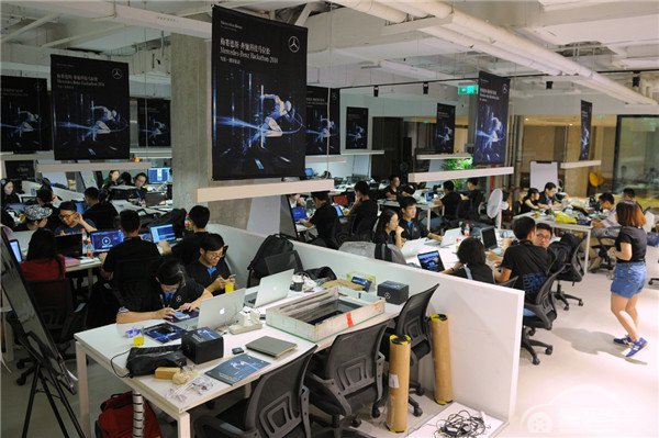 驾驭·创客驱动：戴姆勒在华举办梅赛德斯-奔驰科技马拉松比赛