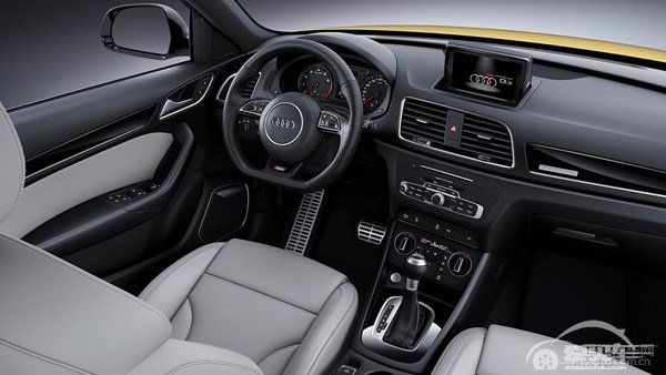 新款奥迪Q3 S-line官图 或巴黎车展首发