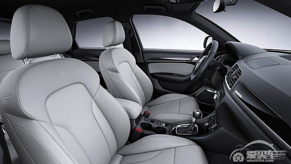 新款奥迪Q3 S-line官图 或巴黎车展首发