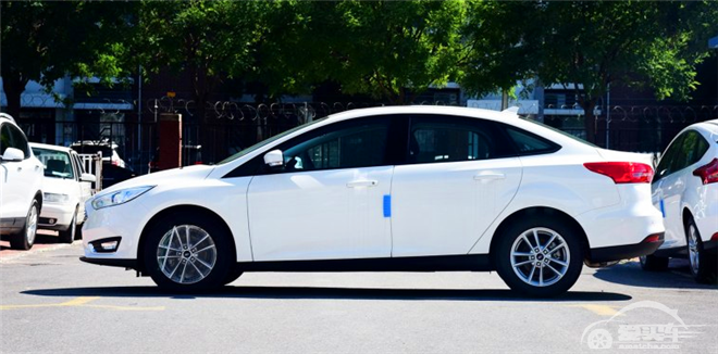 国庆长假有车更尽兴 最适合家庭出行的10万级紧凑家轿推荐