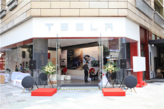  特斯拉深圳第四家体验中心进驻深圳万象城 