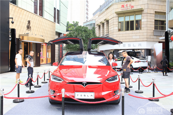 特斯拉深圳第四家体验中心进驻深圳万象城