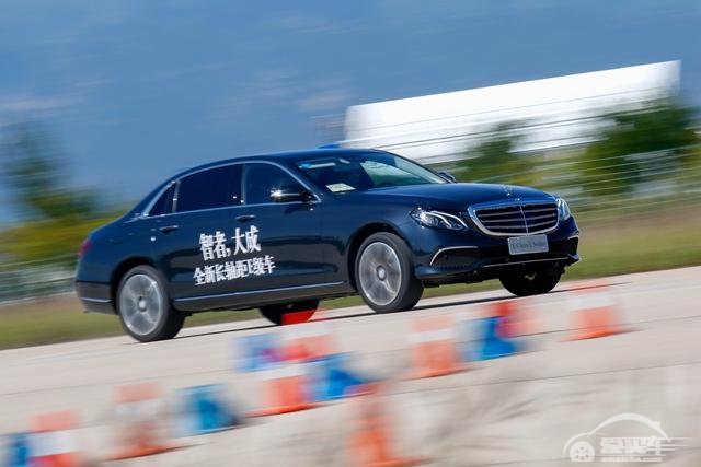 “智”臻尊享 新E启程 全新梅赛德斯-奔驰长轴距E级车媒体科技日及试驾体验京城开启