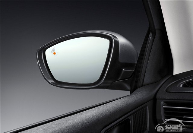 “狮粉”吹响古都集结号 新一代东风标致308闪耀上市