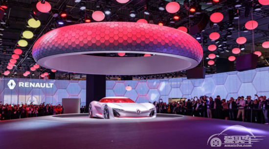 雷诺ZOE惊艳亮相巴黎车展 一举刷新续航里程纪录 树立业界新标准