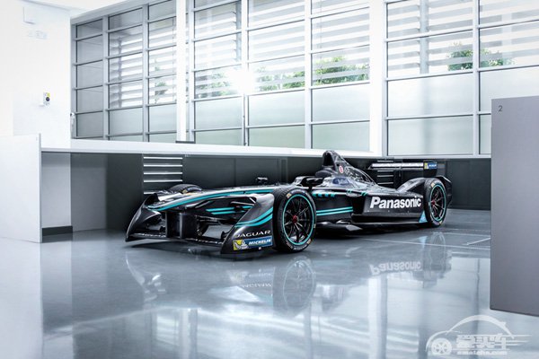 捷豹路虎宣布Gorillaz成员"诺"为捷豹车队全球大使