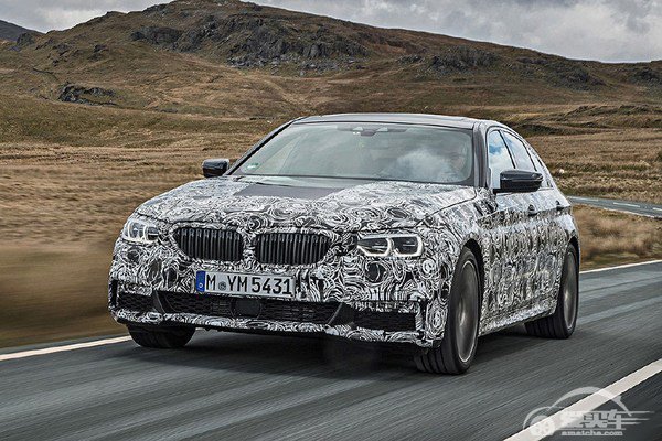 混动版或配9AT变速箱,新一代宝马5系或10月24日亮相