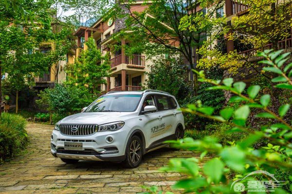 黄金周人气爆棚 斯威汽车X7成车市明星！