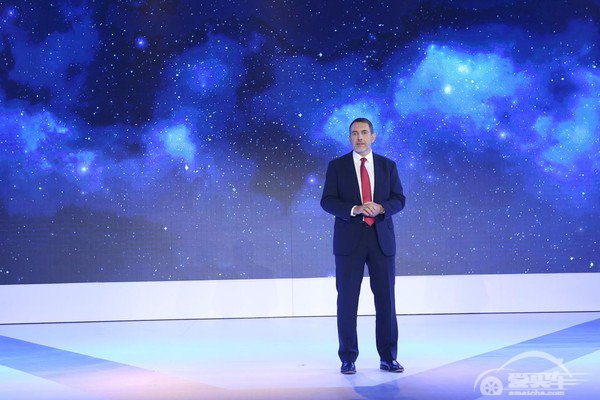 中文定名“蔚领” 一汽-大众全新跨界旅行车首发亮相