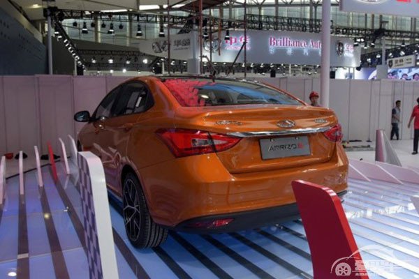 售7.49万起 奇瑞艾瑞泽5领跑版上市