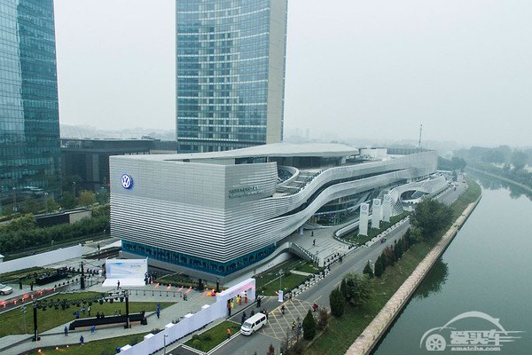 骏宝捷大众汽车颐堤港中心开业典礼在京举行