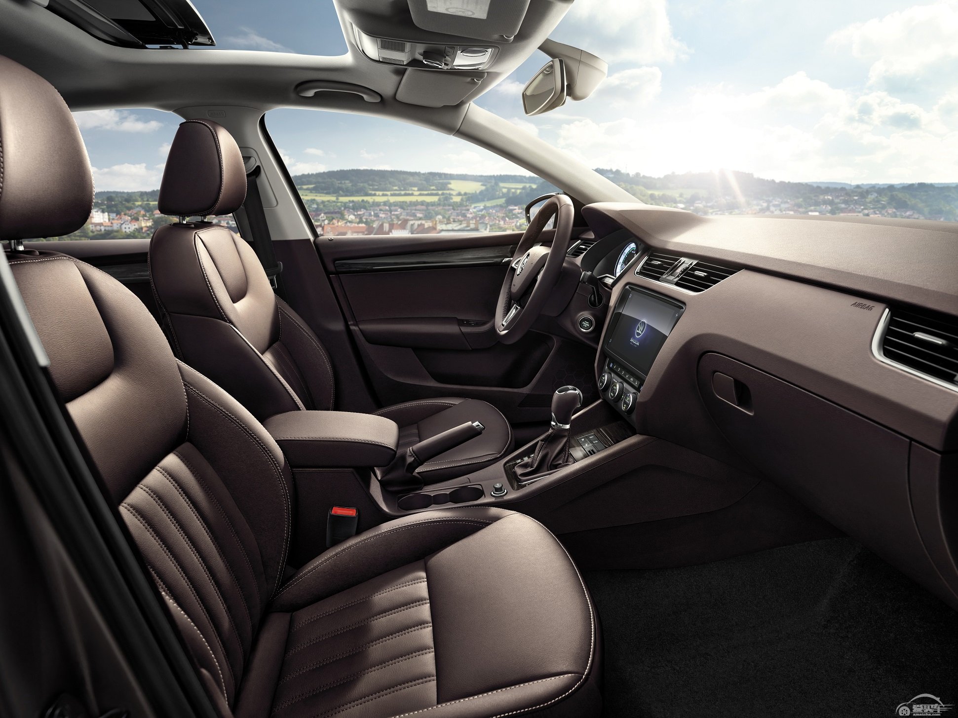 暑假去哪？斯柯达明锐智行款伴你享受“向往的生活”