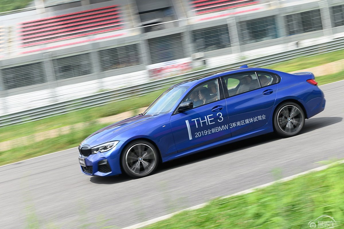 2019全新BMW 3系南区媒体试驾会在贵阳燃“擎”开启
