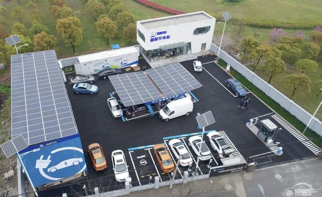 新基建催热充电桩市场，对新能源汽车市场有什么影响？