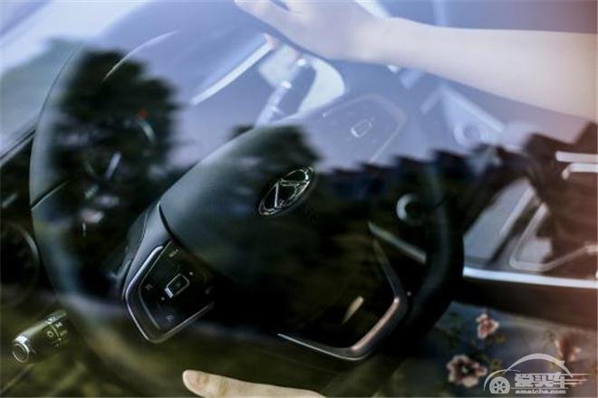 为新青年而生，艾瑞泽5 PRO带你闯进缤纷新世界