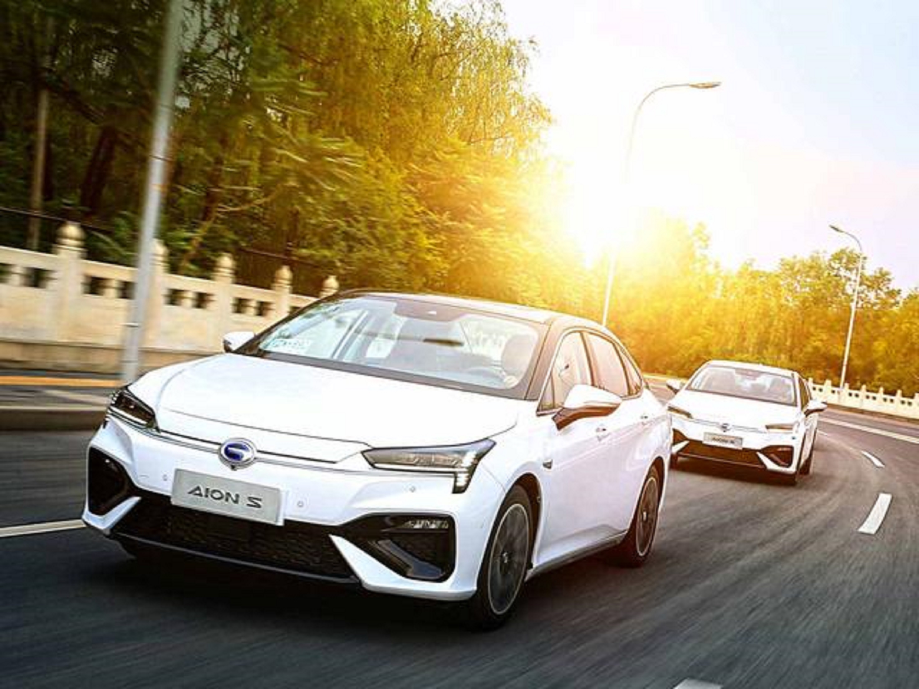  无惧新能源补贴滑坡，这些新能源车补不补贴都要看看，它真的＂香＂ 