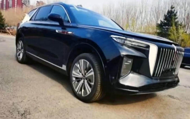  红旗E115低伪路试谍照曝光 延续概念车设计 或年内上市 