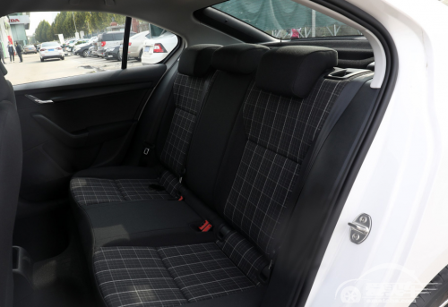 10万元家轿选?斯柯达明锐超大空间,现仅9.99万起!