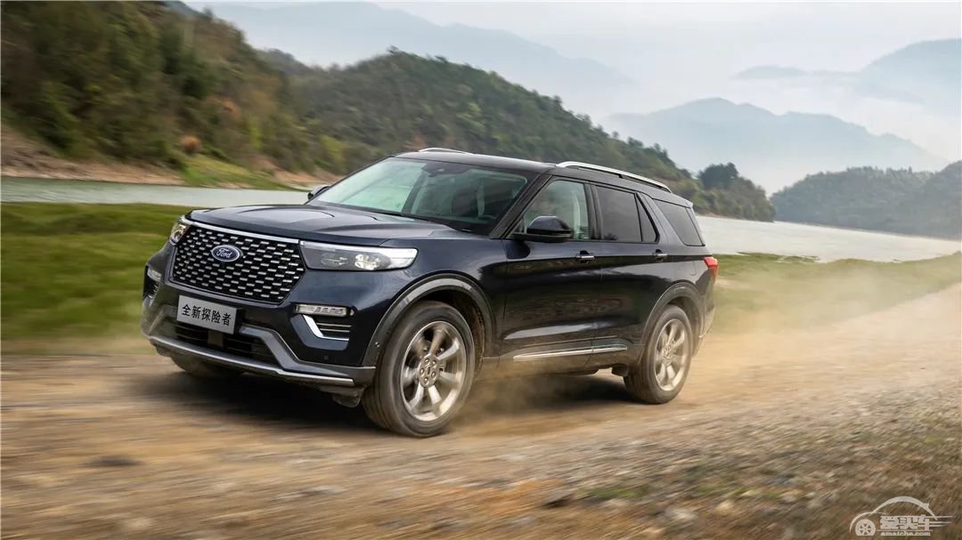 拳打大众途昂，脚踢丰田汉兰达，国产福特探险者你要买吗？
