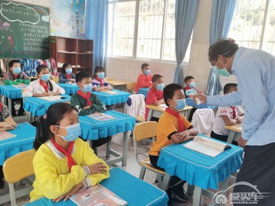 宝马中国及华晨宝马为全国44所留守儿童学校捐赠防疫物资！