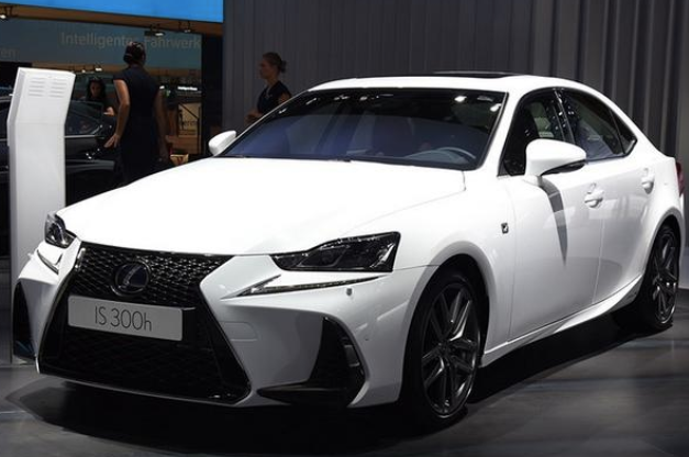  比3系更帅，已降至28万左右，为何雷克萨斯IS仍卖不动？ 