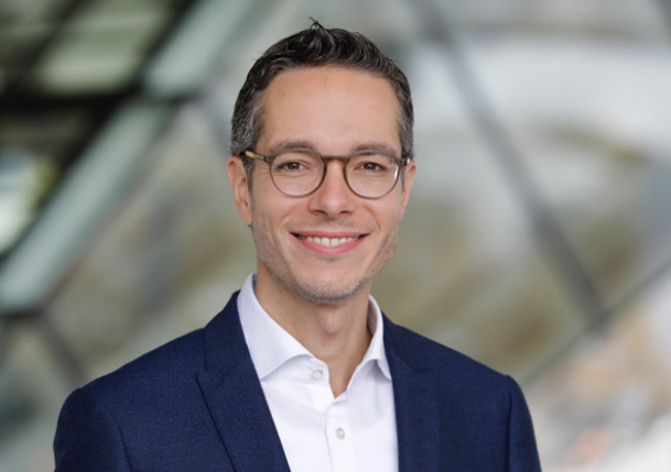  两款 911 全新车型将通过 9:11 Magazine 线上频道进行全球发布 