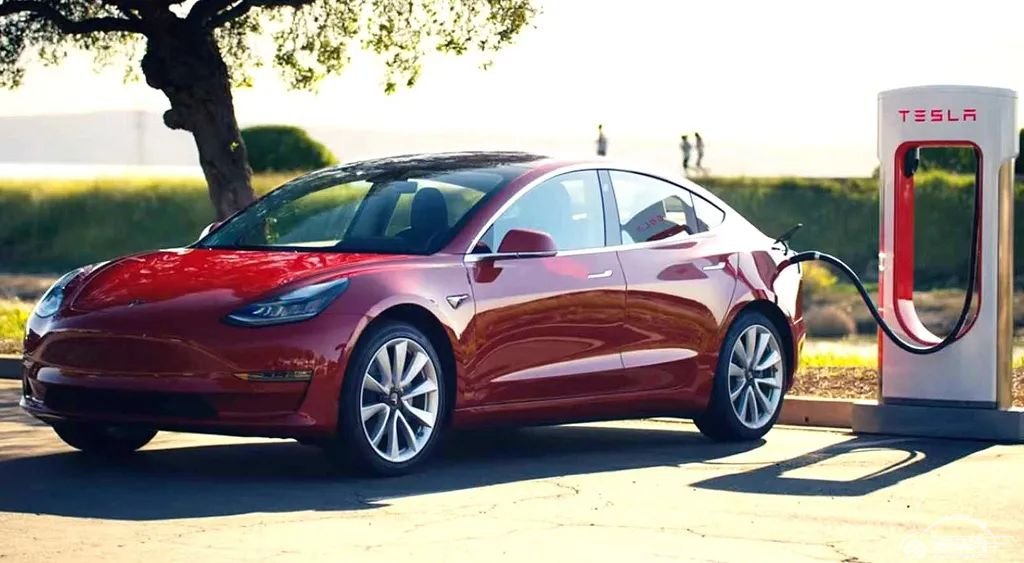 2020年的第一波新能源汽车自燃，来得更早一些